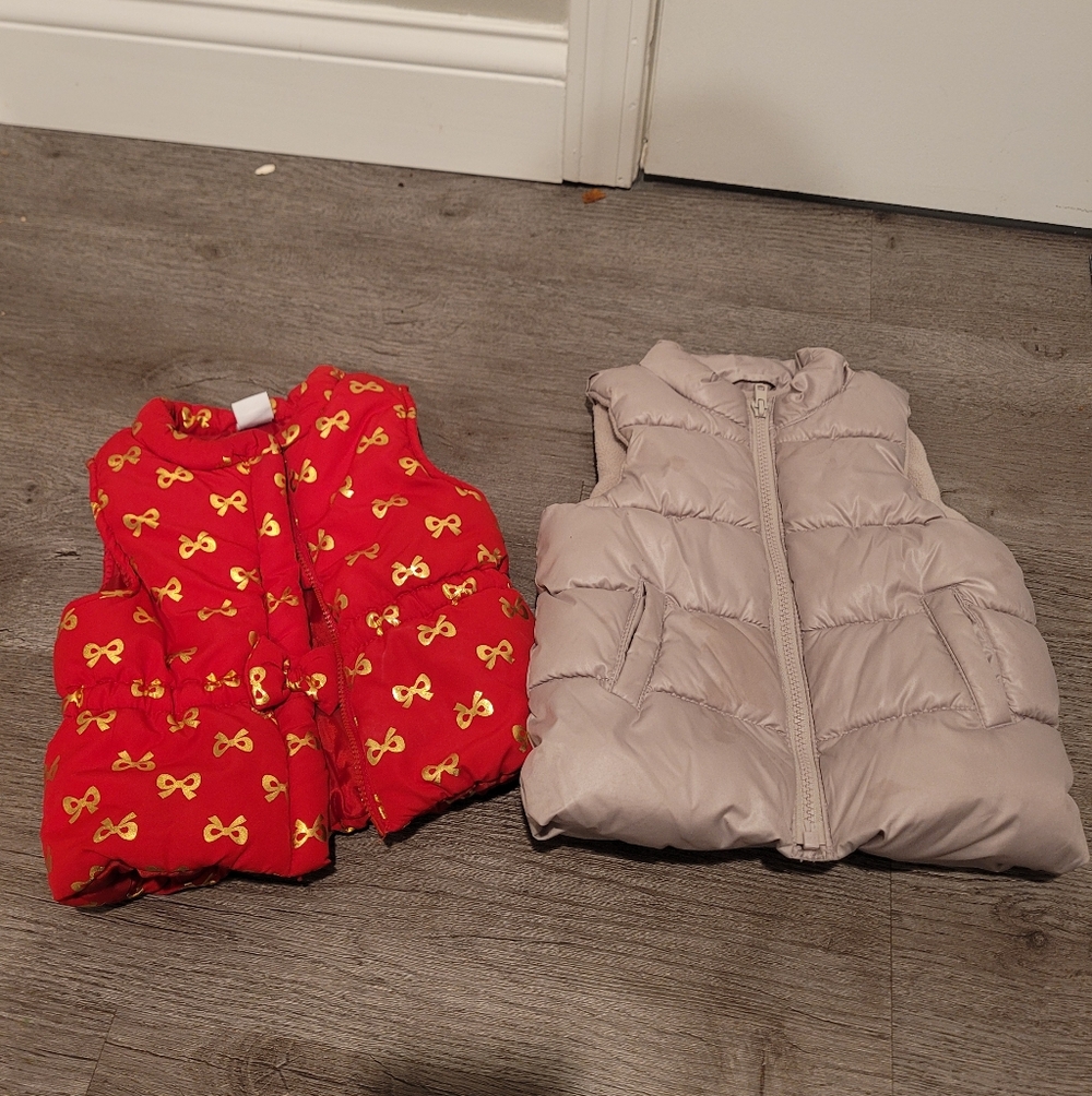 2 18m Girls Puffer Vests